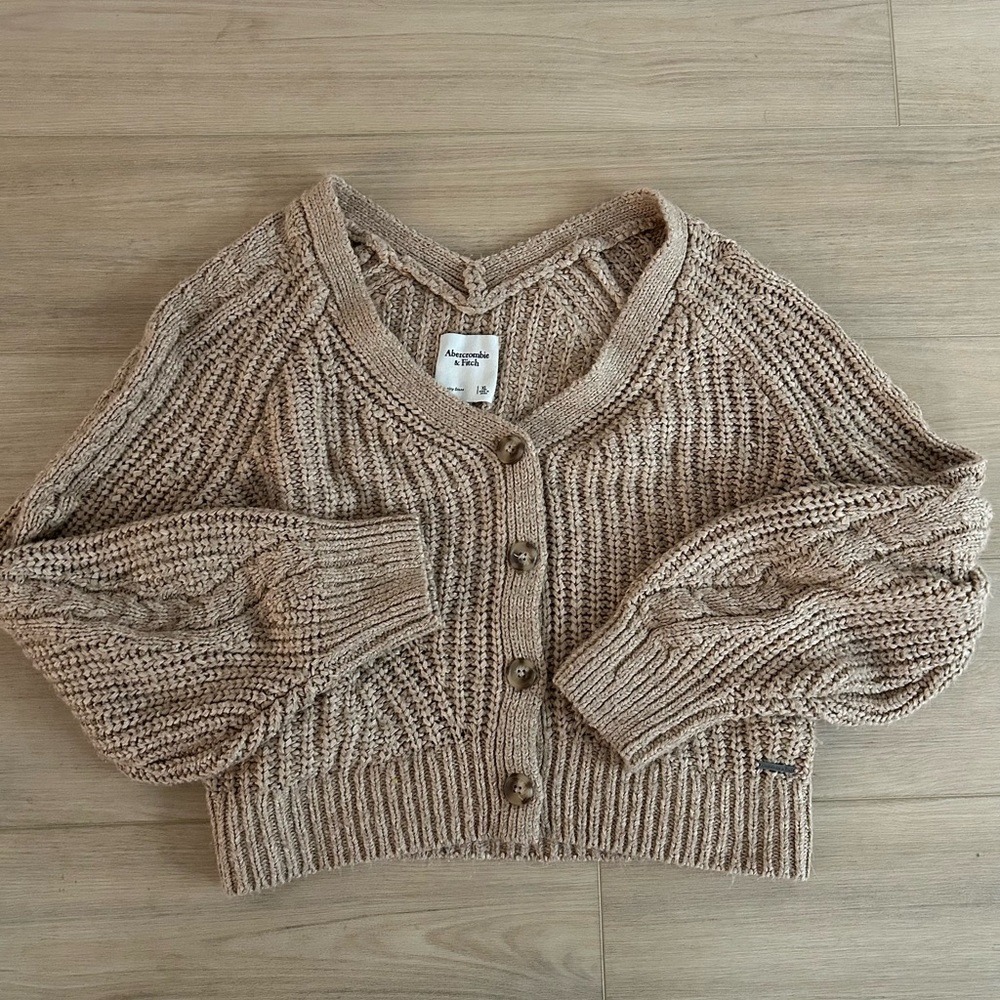 Abercrombie & Fitch Beige Cropped Off The Shoulder Cable Knit Cardigan